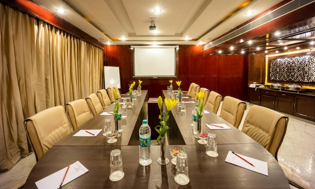 Hotel Shanti Palace Mahipalpur New Delhi Exterior foto