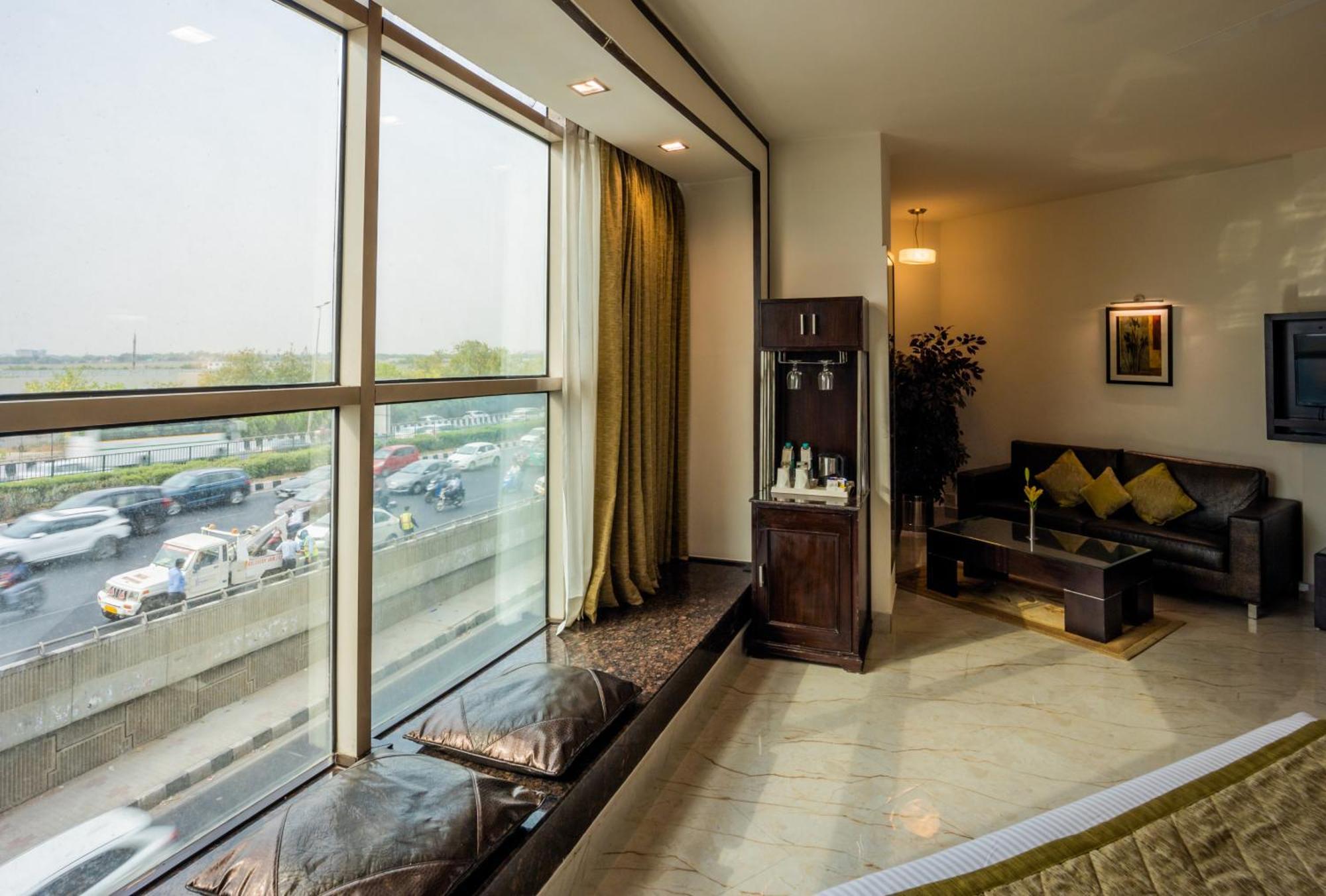 Hotel Shanti Palace Mahipalpur New Delhi Exterior foto