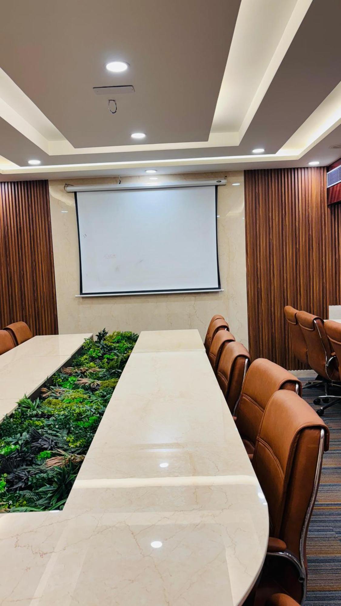 Hotel Shanti Palace Mahipalpur New Delhi Exterior foto